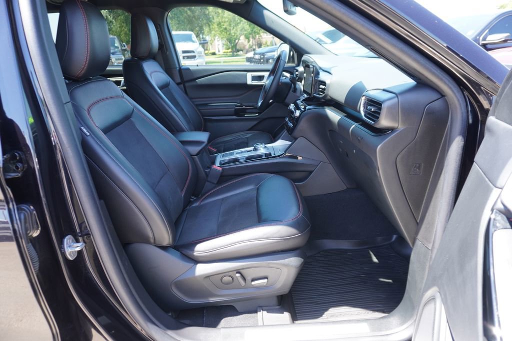 Certified 2023 Ford Explorer ST-Line w/ Class IV Trailer Tow Package RWD image 25