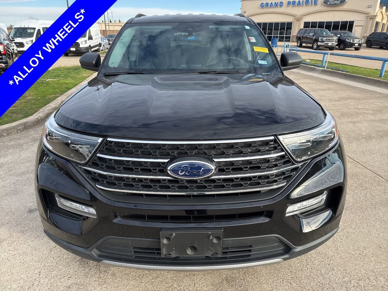 Certified 2022 Ford Explorer XLT w/ Equipment Group 202A image 9