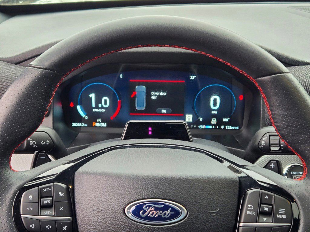 Certified 2025 Ford Explorer ST image 36