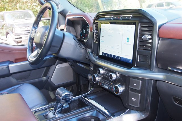 Certified 2022 Ford F150 Lariat w/ Equipment Group 502A High image 11