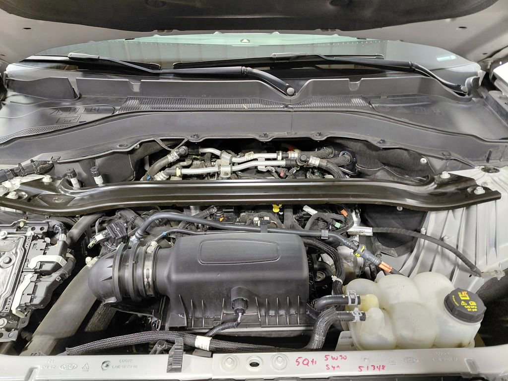 Certified 2022 Ford Explorer Limited AWD/4WD image 14