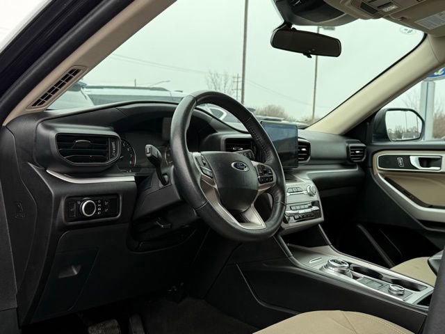 Certified 2024 Ford Explorer XLT image 13