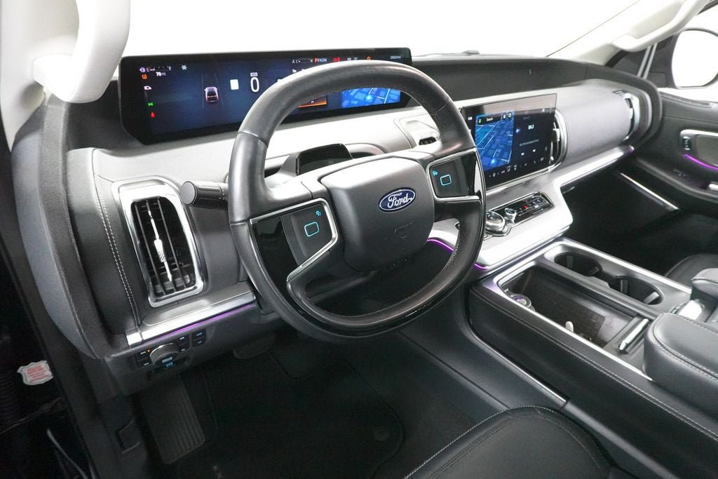 Certified 2025 Ford Expedition Platinum AWD/4WD image 27