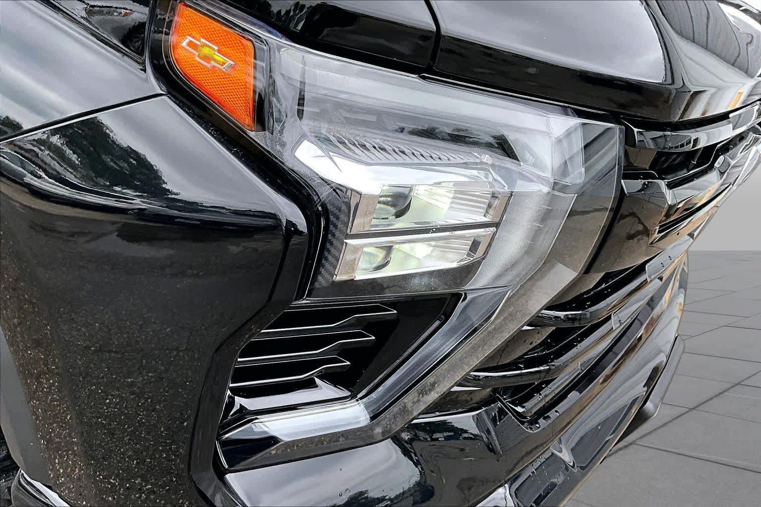 Used 2024 Chevrolet Silverado 2500 LTZ w/ LTZ Plus Package AWD/4WD image 27