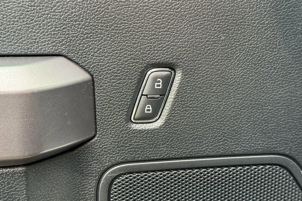 Certified 2019 Ford F150 XLT w/ Equipment Group 302A Luxury image 26