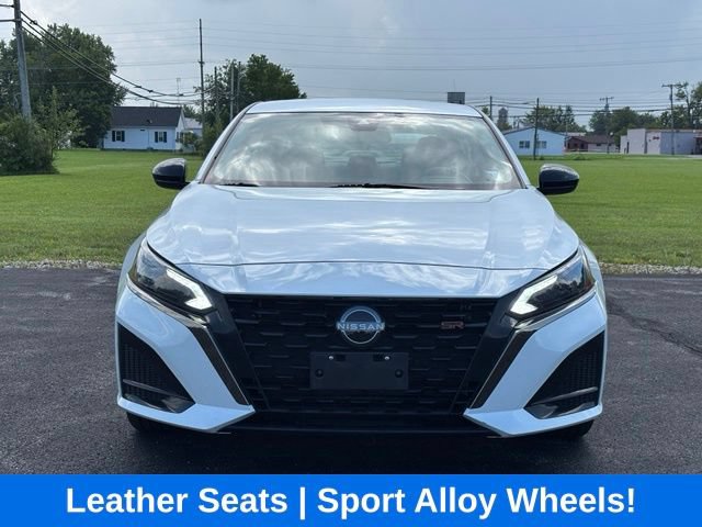 Used 2024 Nissan Altima 2.5 SR FWD image 3