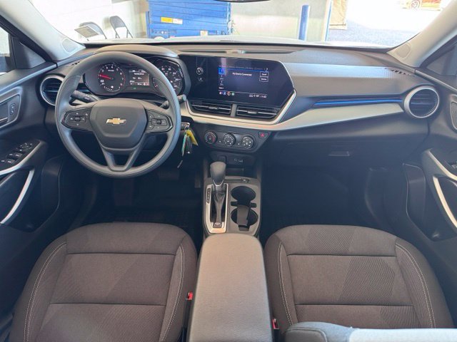 Used 2026 Chevrolet Trax LS w/ LS Convenience Package FWD image 12