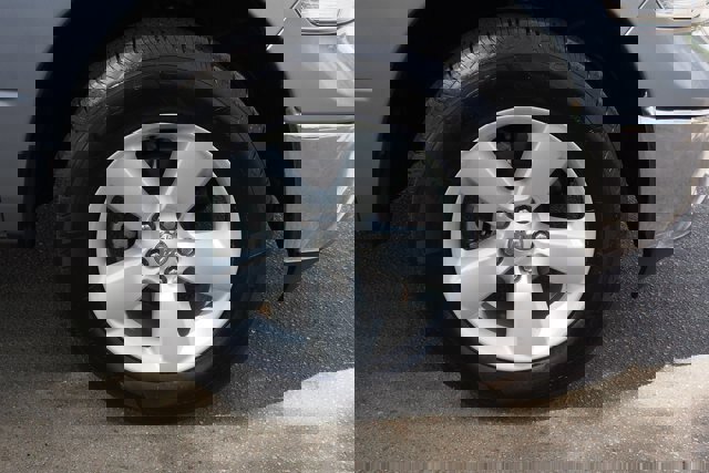 Used 2024 RAM 1500 Classic SLT image 10