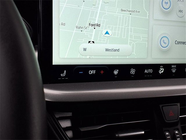 Certified 2025 Ford Escape SE w/ Class II Trailer Tow Package image 10