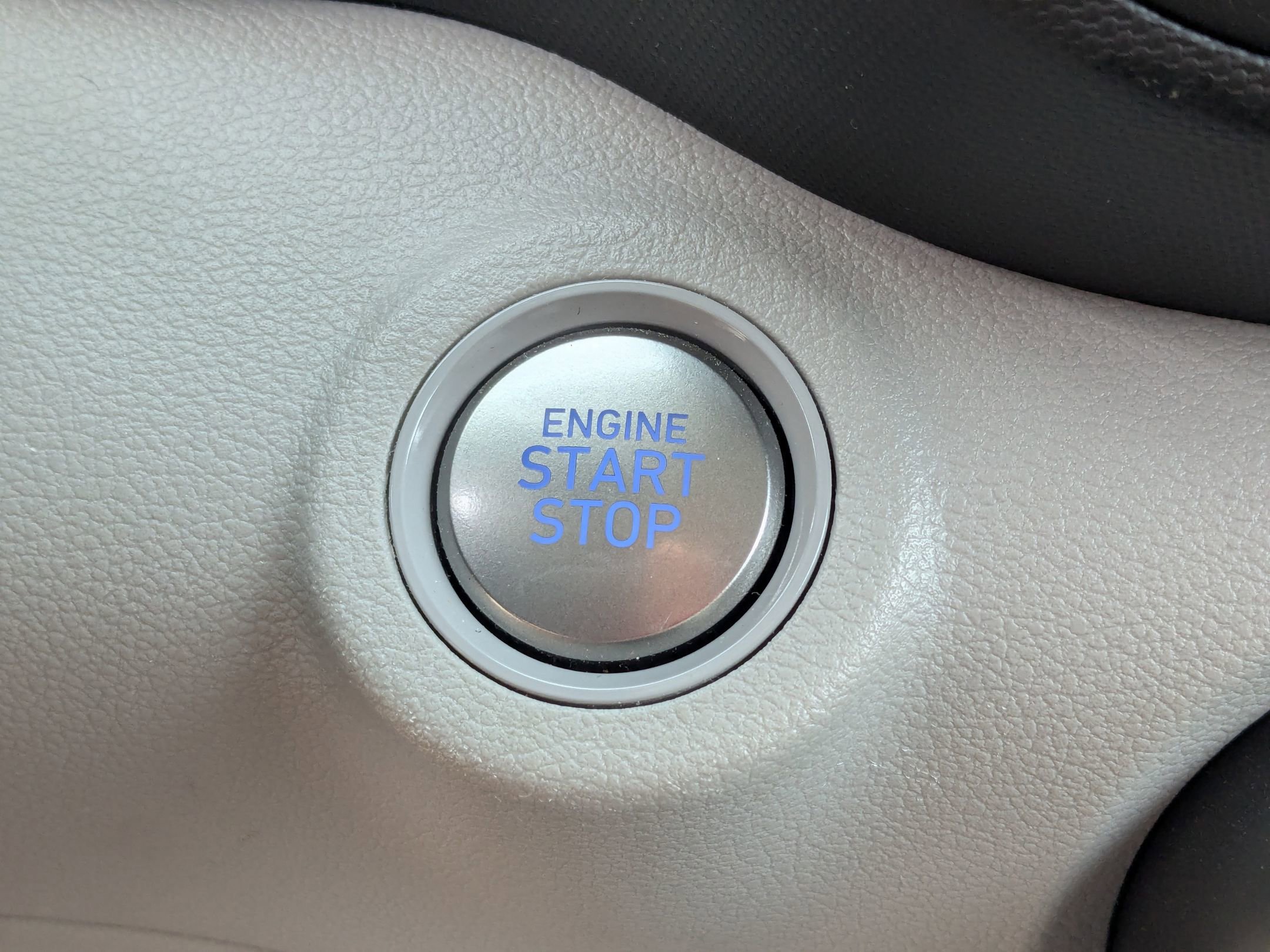 Used 2024 Hyundai Venue SEL FWD image 24