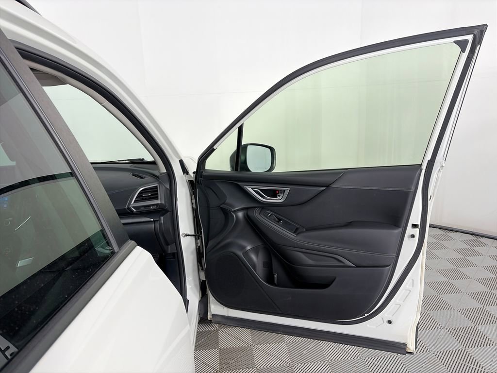 Used 2023 Subaru Forester Premium AWD/4WD image 29