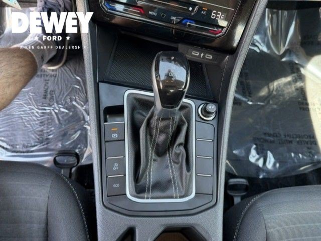 Used 2025 Volkswagen Jetta S FWD image 21