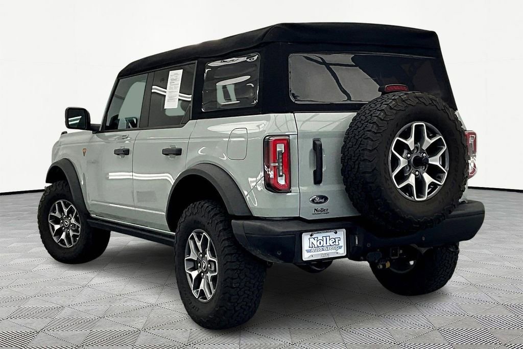 Certified 2023 Ford Bronco Badlands image 2