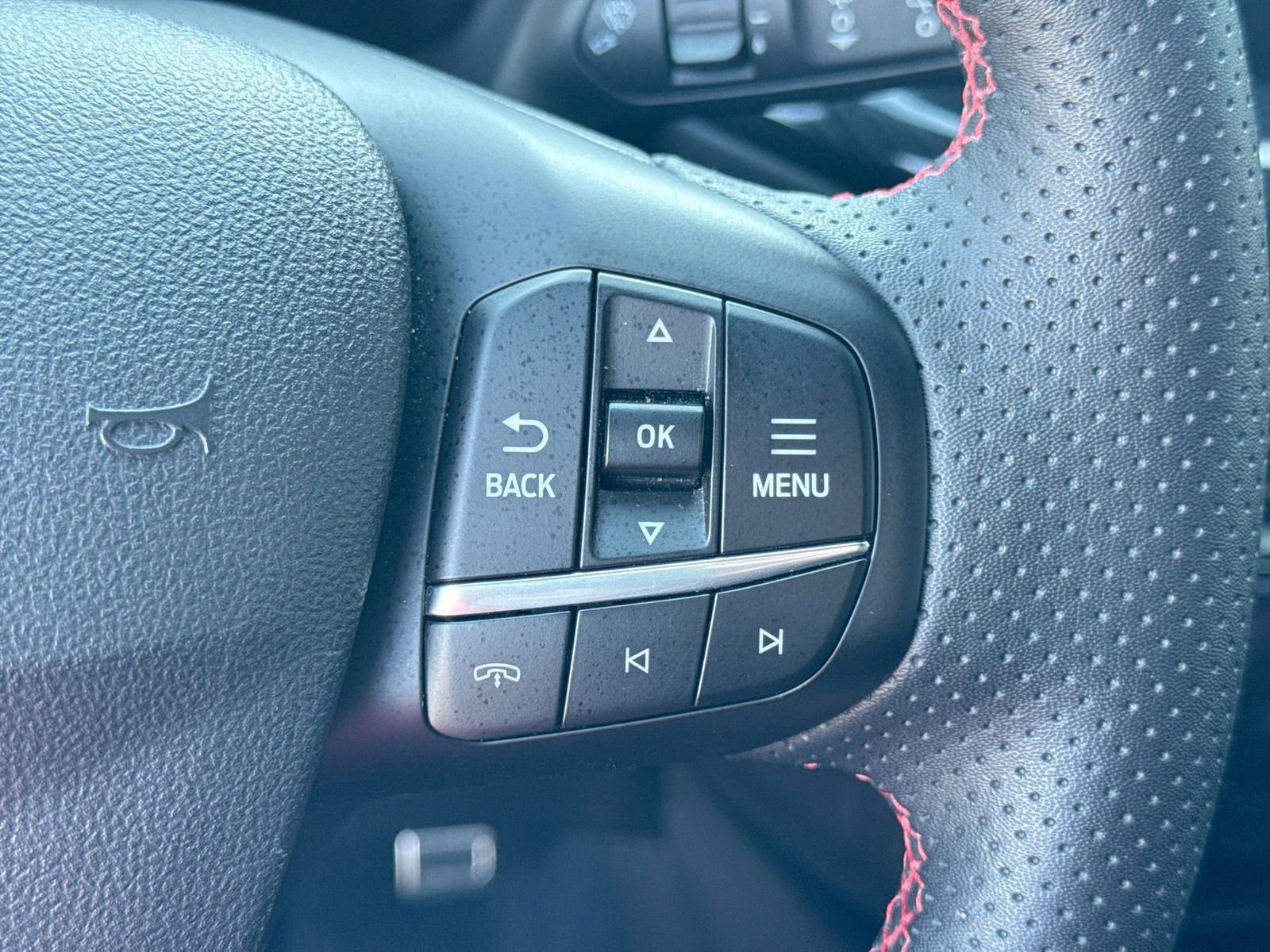 Certified 2023 Ford Escape ST-Line w/ Tech Pack #1 image 24