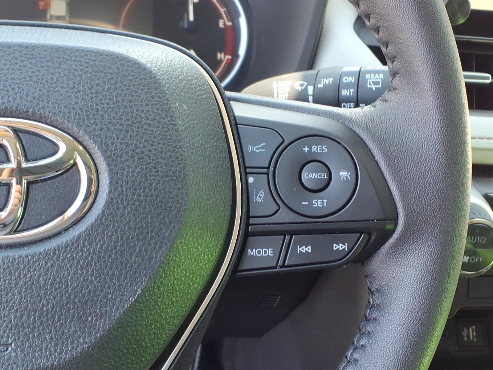 Used 2025 Toyota RAV4 XLE Premium FWD image 19