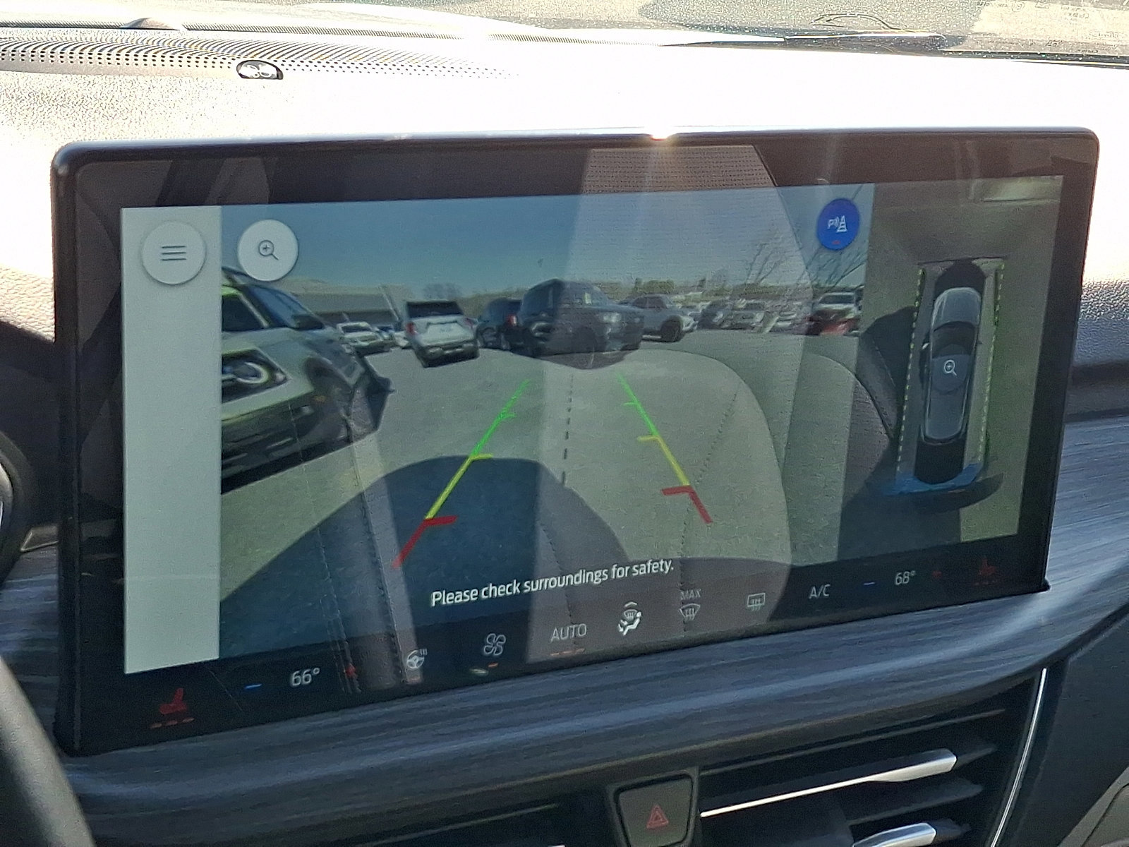 Certified 2025 Ford Escape Platinum w/ Premium Technology Package image 18