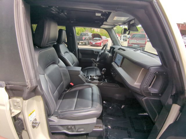 Certified 2025 Ford Bronco Outer Banks AWD/4WD image 35