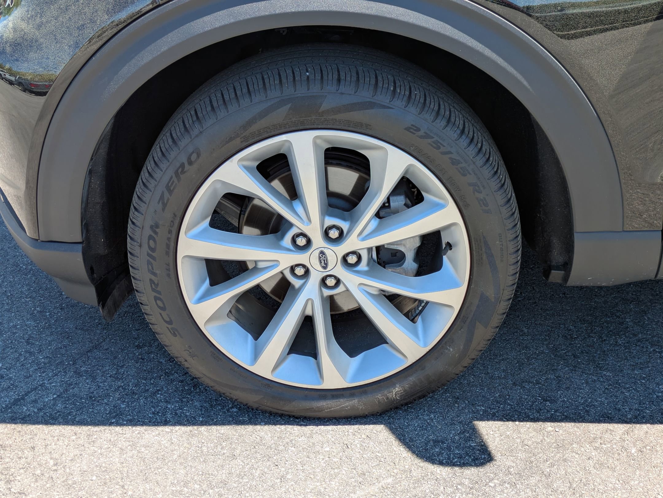 Certified 2023 Ford Explorer Platinum w/ Technology Package AWD/4WD image 26