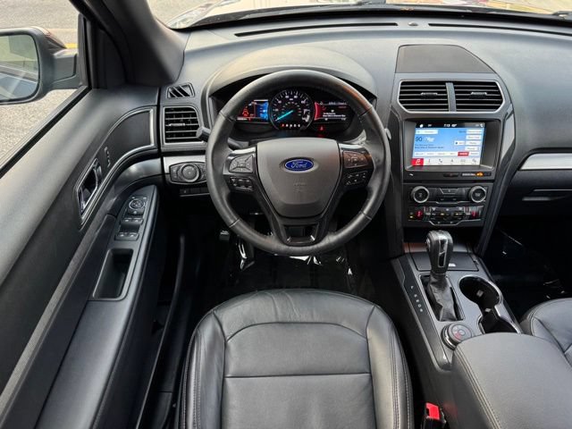 Certified 2018 Ford Explorer XLT w/ Equipment Group 202A AWD/4WD image 10