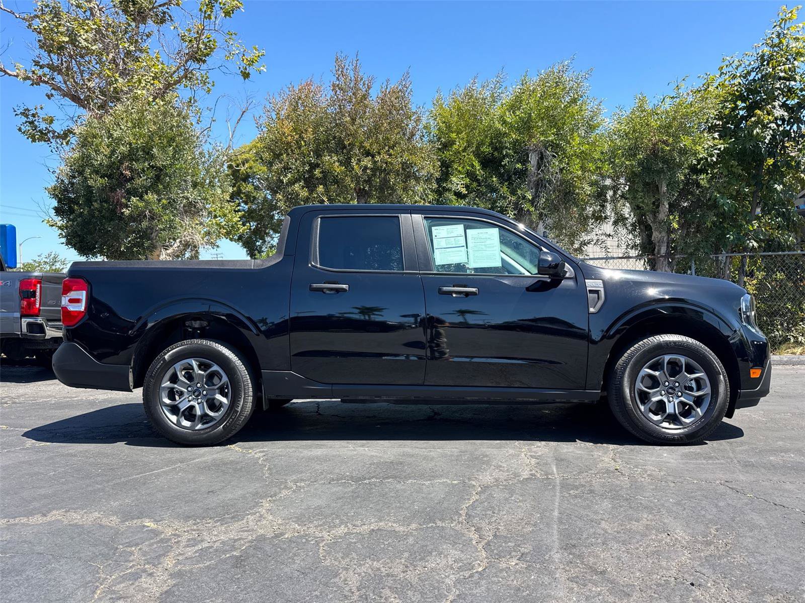 Certified 2025 Ford Maverick XLT w/ XLT Luxury Package FWD image 7