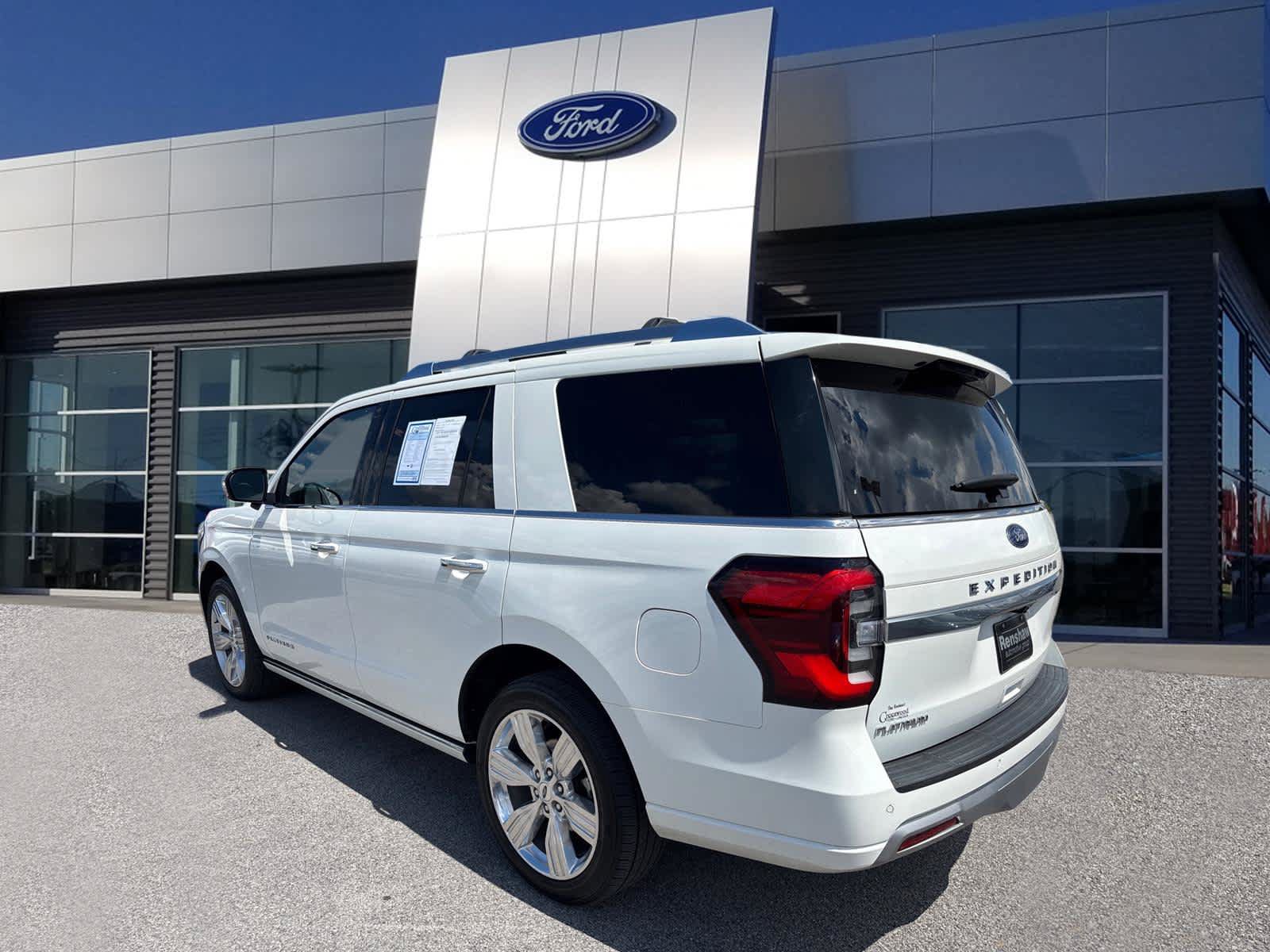 Certified 2023 Ford Expedition Platinum AWD/4WD image 3