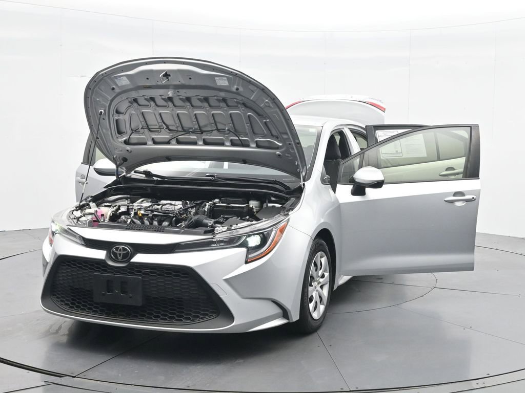Used 2022 Toyota Corolla LE FWD image 34
