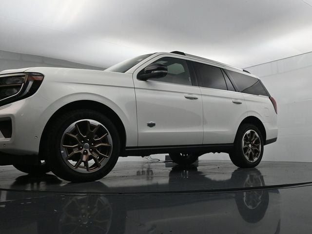 Certified 2025 Ford Expedition King Ranch AWD/4WD image 29
