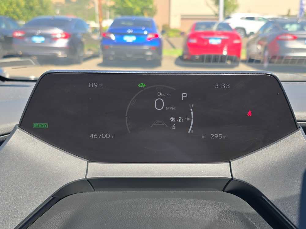 Used 2023 Toyota Prius LE FWD image 20