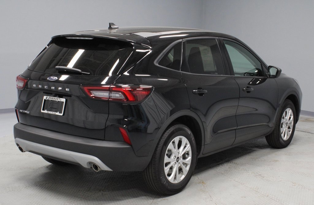 Certified 2025 Ford Escape Active image 5