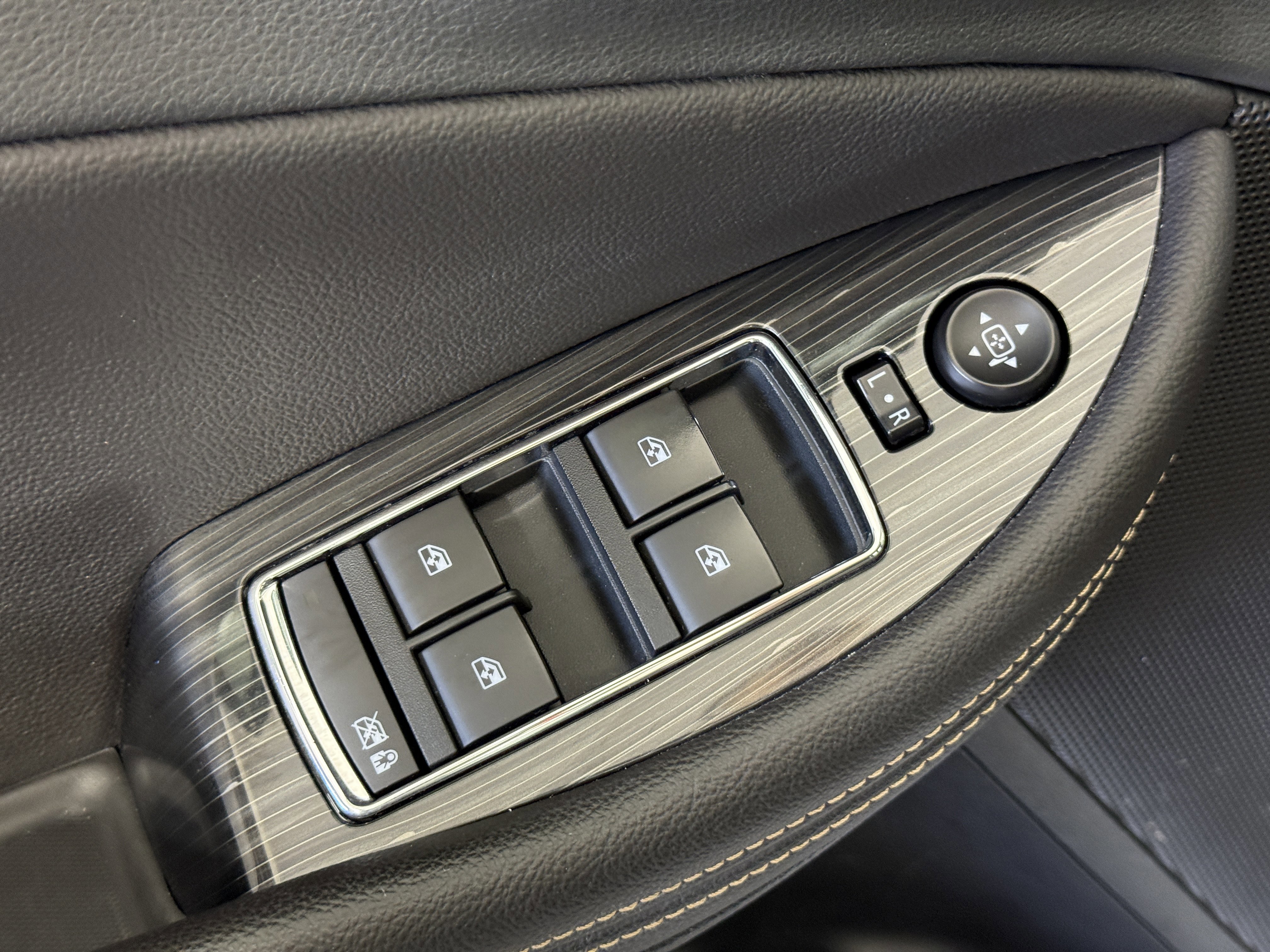 Used 2019 Chevrolet Impala LT image 15