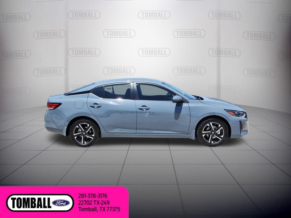 Used 2025 Nissan Sentra SV w/ Trunk Package FWD image 9