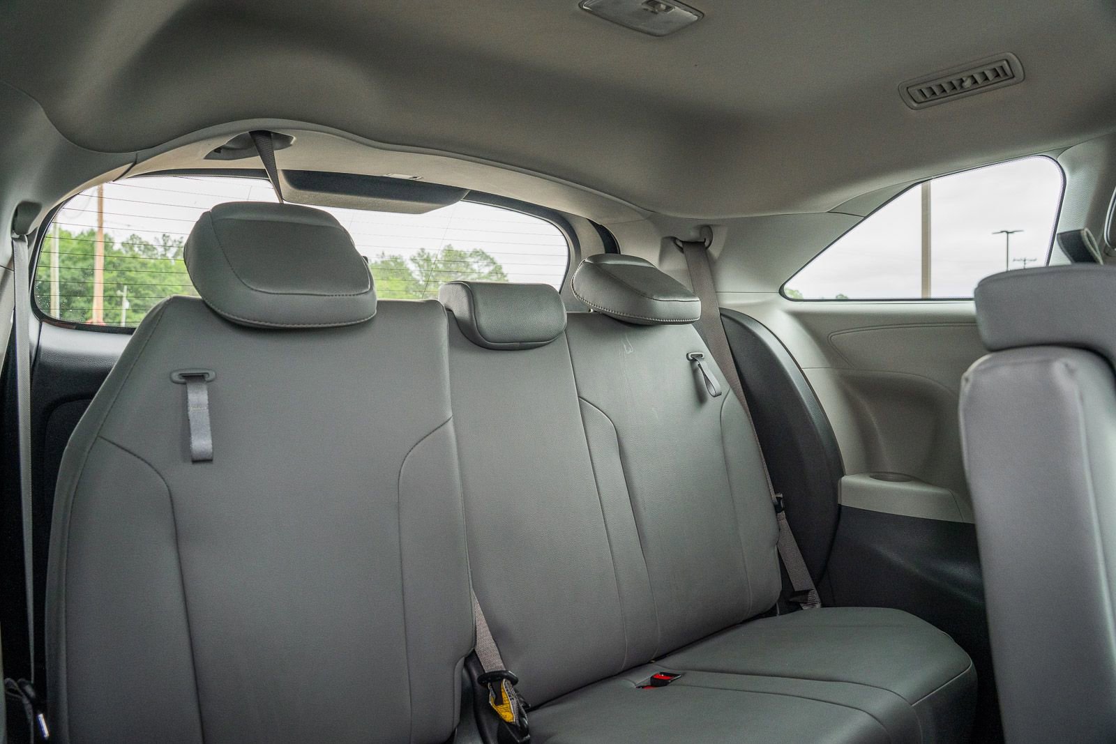 Used 2022 Toyota Sienna XLE FWD image 20
