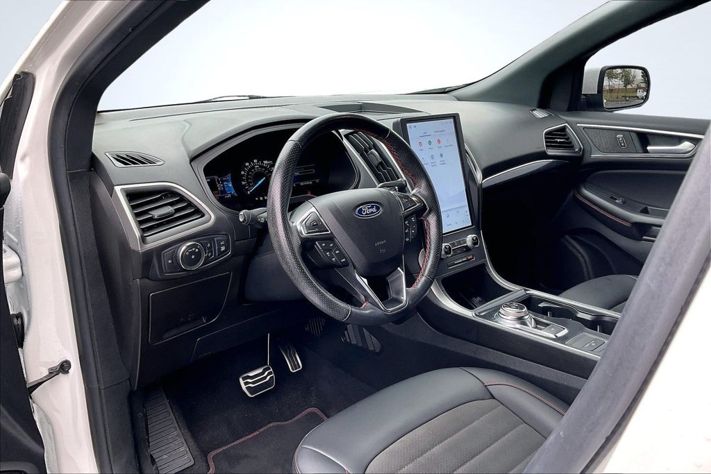 Certified 2022 Ford Edge ST-Line AWD/4WD image 18