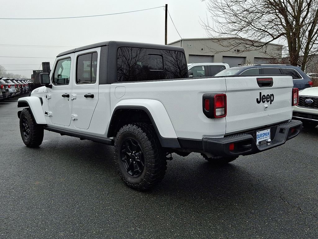 Used 2021 Jeep Gladiator Sport image 4