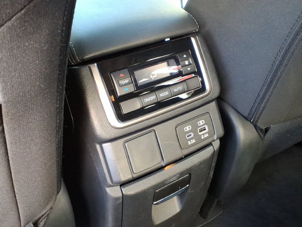 Used 2024 Subaru Ascent Premium w/ Convenience Package AWD/4WD image 17