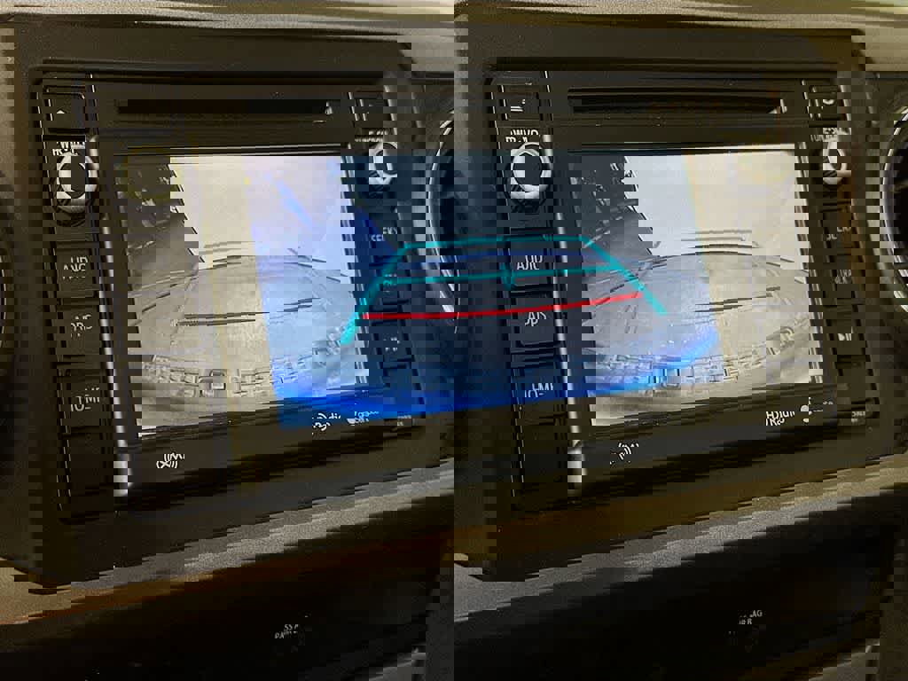 Used 2018 Toyota Tacoma SR5 RWD image 26