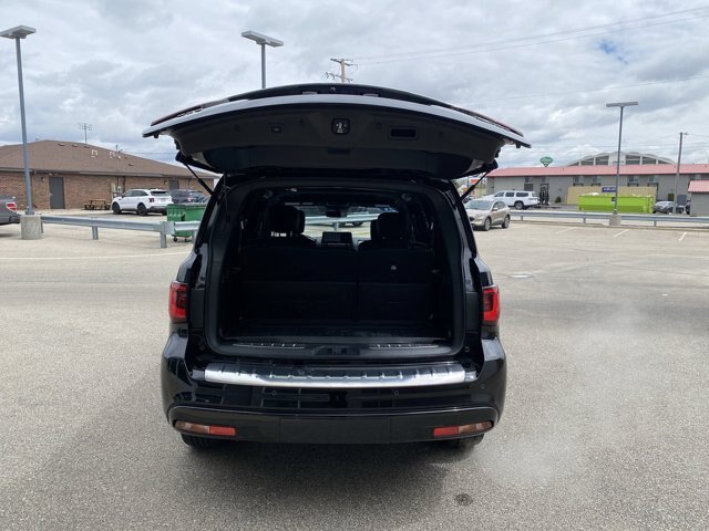 Used 2023 INFINITI QX80 Sensory w/ All-Season Package AWD/4WD image 23