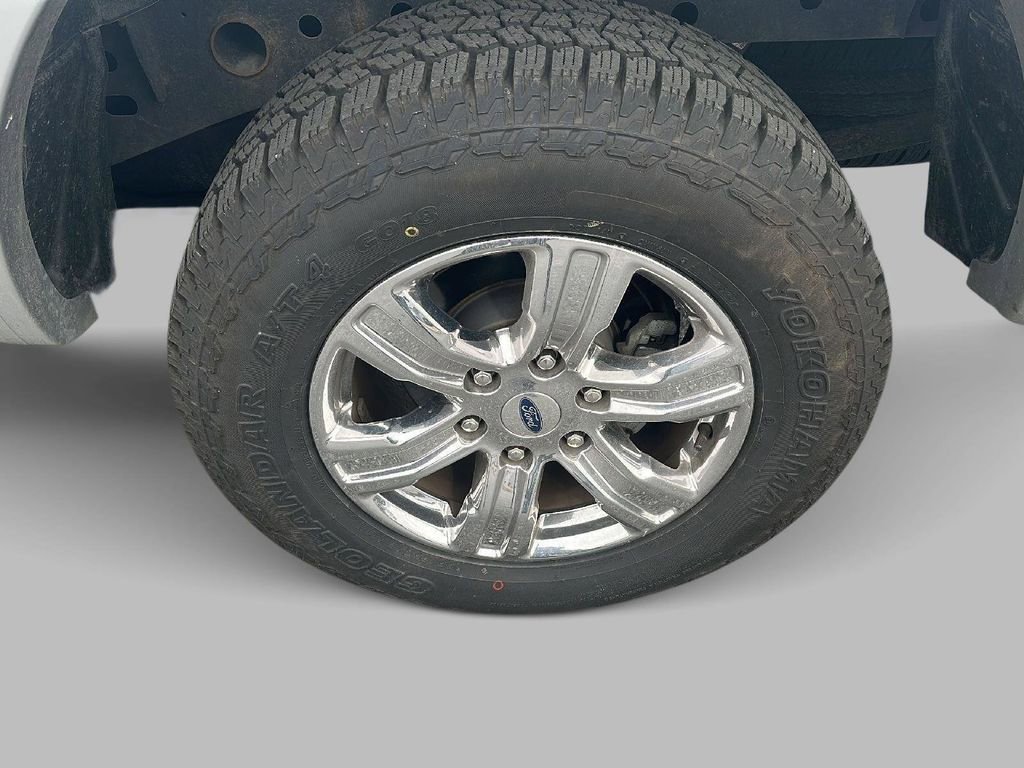 Certified 2019 Ford Ranger XLT w/ Equipment Group 301A Mid image 4