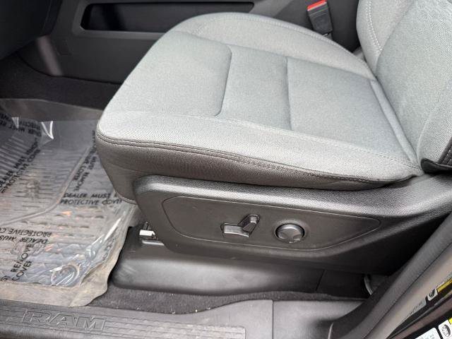 Used 2025 RAM 1500 Big Horn AWD/4WD image 36