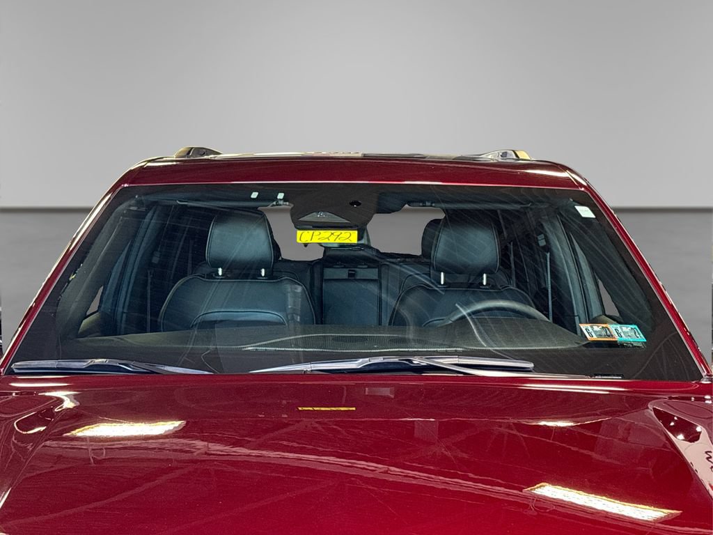 Used 2025 Jeep Grand Cherokee Limited AWD/4WD image 17