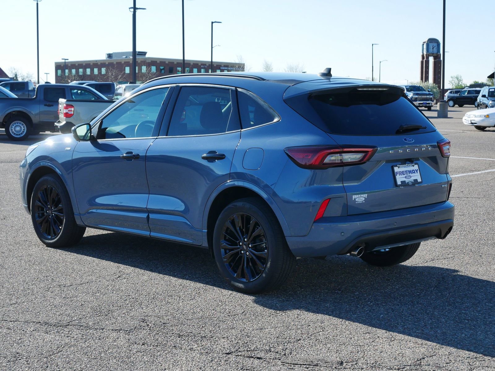 Certified 2023 Ford Escape ST-Line Elite AWD/4WD image 3