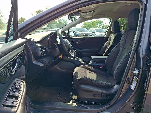 Used 2024 Subaru Outback Premium AWD/4WD image 13