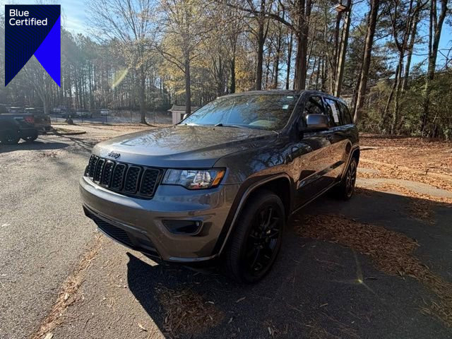 Used 2020 Jeep Grand Cherokee Altitude image 1