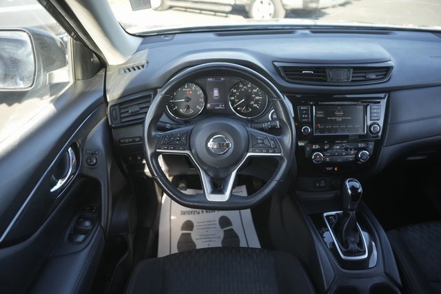 Used 2019 Nissan Rogue SV image 21