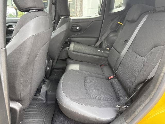 Used 2018 Jeep Renegade Altitude w/ Popular Equipment Group FWD image 5