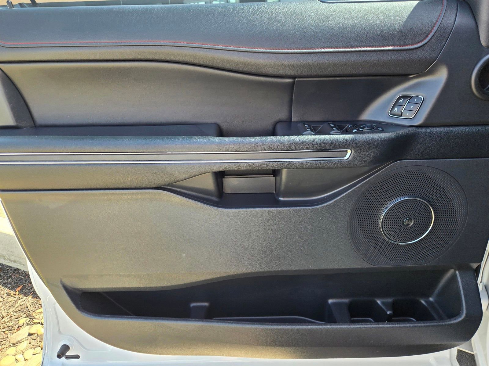 Certified 2023 Ford Expedition Limited AWD/4WD image 19