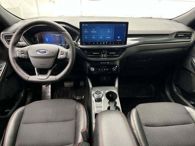 Certified 2025 Ford Escape ST-Line w/ Tech Pack #1 AWD/4WD image 4