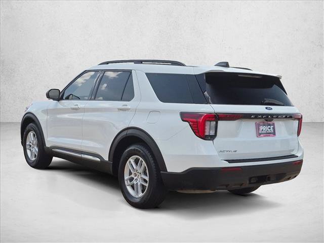 Certified 2025 Ford Explorer Active RWD image 8