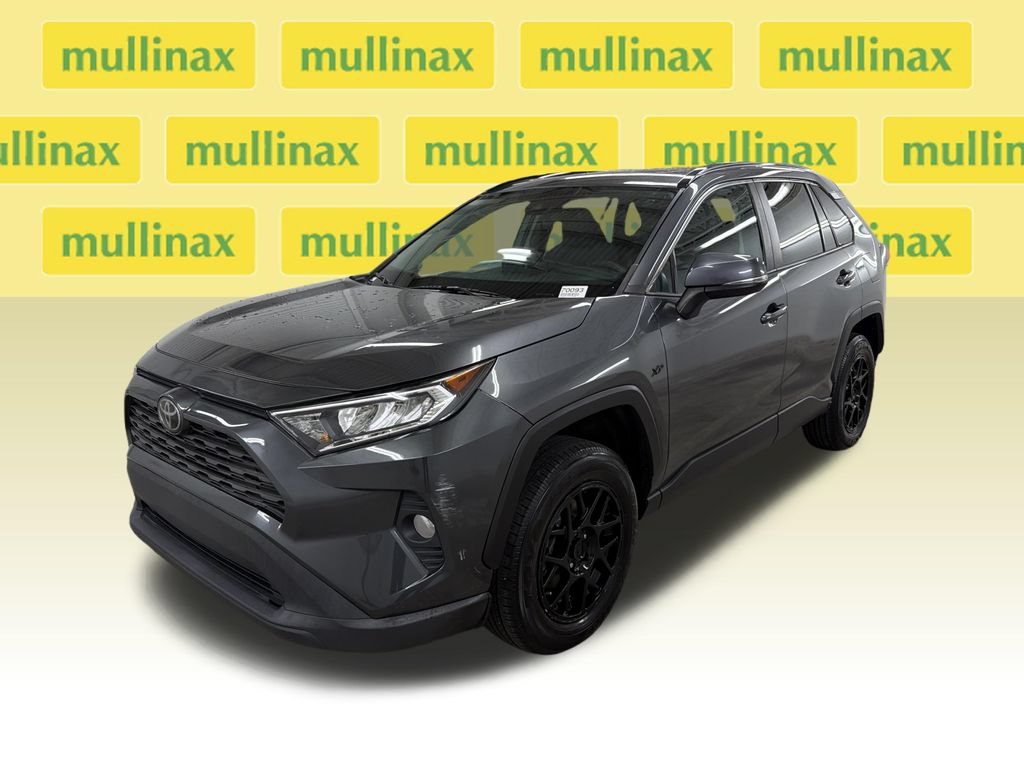 Used 2020 Toyota RAV4 XLE w/ Convenience Package FWD image 15