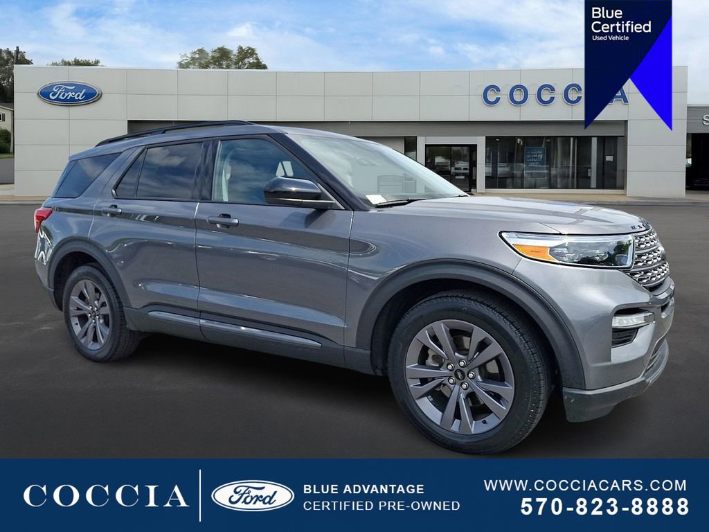 Certified 2023 Ford Explorer XLT w/ Equipment Group 202A AWD/4WD image 3